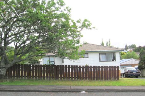 Photo of property in 3 Capricorn Place, Glen Eden, Auckland, 0602