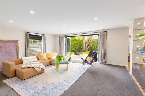Photo of property in 51 Oxley Avenue, St Albans, Christchurch, 8014