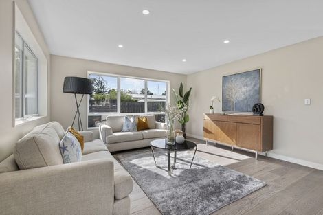 Photo of property in 538a Glenfield Road, Glenfield, Auckland, 0629