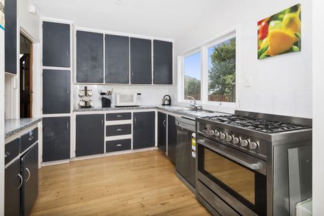 Photo of property in 1/13 Beldon Place, Pakuranga Heights, Auckland, 2010