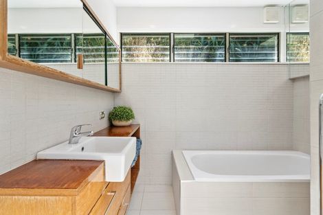 Photo of property in 72 Owhiro Bay Parade, Owhiro Bay, Wellington, 6023