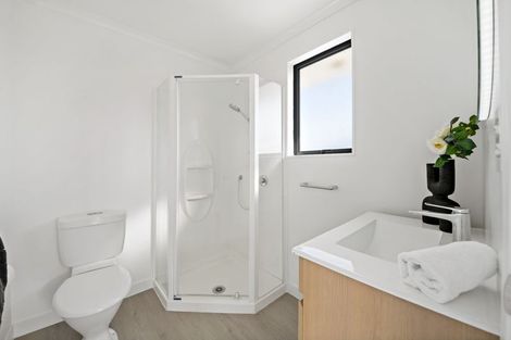 Photo of property in 45 Kittiwake Drive, Schnapper Rock, Auckland, 0632