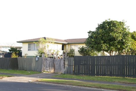 Photo of property in 45 Chelburn Crescent, Mangere East, Auckland, 2024