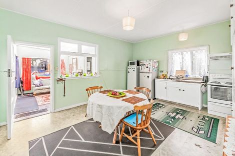 Photo of property in 85 High Street, Leeston, 7632