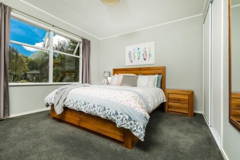 Photo of property in 52 Normanton Street, Glenfield, Auckland, 0629