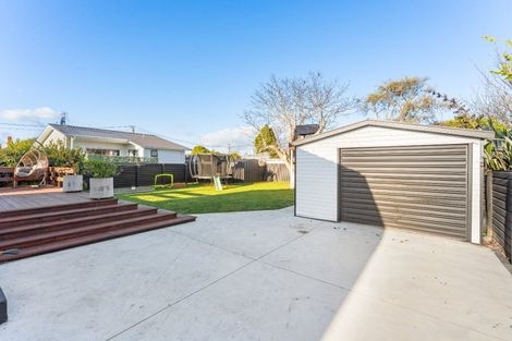 Photo of property in 21 Hadfield Crescent, College Estate, Whanganui, 4500