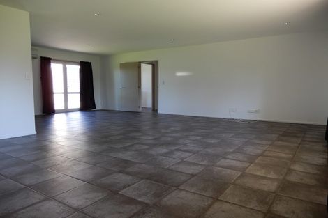 Photo of property in 7 Allin Drive, Waikuku Beach, 7402