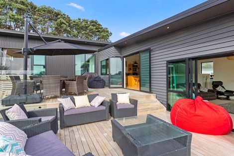 Photo of property in 36 Robertson Street, Raglan, 3225