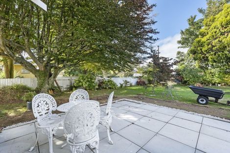 Photo of property in 17 Graham Street, Eltham, 4322