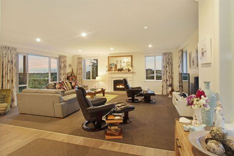 Photo of property in 11 Church View Road, Waiau Pa, Pukekohe, 2679