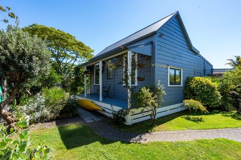 Photo of property in 9 Allens Lane, Clive, 4102