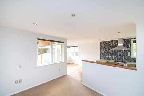 Photo of property in 8 Bradford Place, Awapuni, Palmerston North, 4412