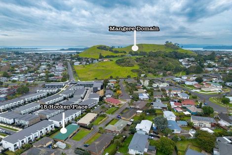 Photo of property in 15 Hocken Place, Mangere Bridge, Auckland, 2022