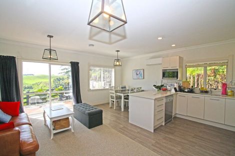 Photo of property in 465 Mangorei Road, Highlands Park, New Plymouth, 4312