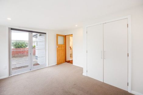Photo of property in 24 Vernon Avenue, Takaro, Palmerston North, 4412