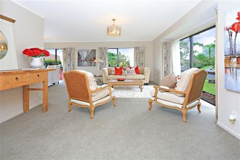 Photo of property in 2/5 Fieldstone Court, Northpark, Auckland, 2013