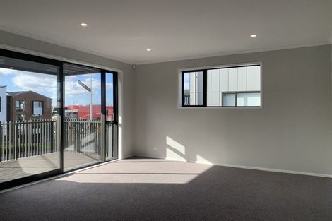Photo of property in 8/2 Rangitamiro Place, Hobsonville, Auckland, 0616