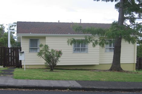 Photo of property in 45 Potter Avenue, Northcote, Auckland, 0627