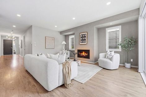 Photo of property in 17a Lake Pupuke Drive, Takapuna, Auckland, 0622