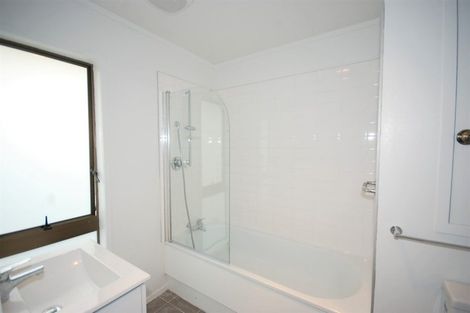 Photo of property in 2 Pohutukawa Place, Ellerslie, Auckland, 1051