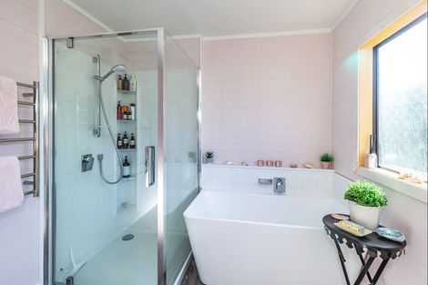 Photo of property in 22 Kent Avenue, Waitarere Beach, Levin, 5510