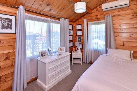 Photo of property in 7 Kuripaka Crescent, The Gardens, Auckland, 2105