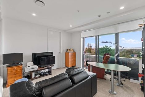 Photo of property in 901/6 Waikumete Road, Glen Eden, Auckland, 0602