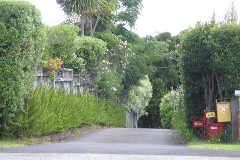 Photo of property in 1/58 Aberdeen Road, Campbells Bay, Auckland, 0620