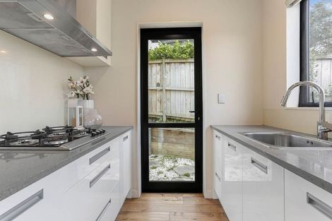 Photo of property in 65 Masons Road, Oteha, Auckland, 0632