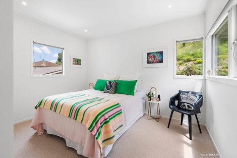 Photo of property in 105 Akaroa Drive, Maupuia, Wellington, 6022