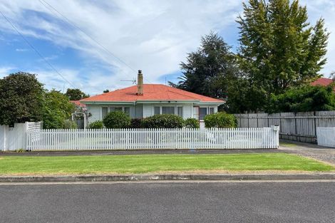 Photo of property in 115 Parawai Road, Thames, 3500