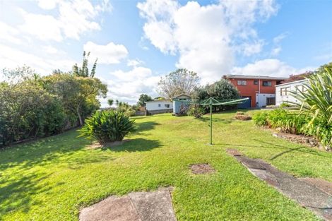 Photo of property in 48 Evans Road, Glen Eden, Auckland, 0602