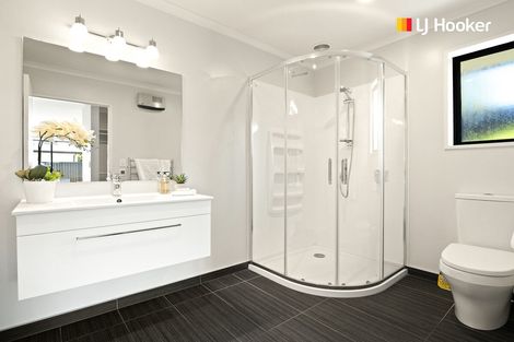 Photo of property in 5 Tate Crescent, Green Island, Dunedin, 9018