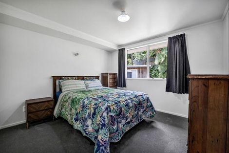 Photo of property in 6a Shaldon Crescent, Blagdon, New Plymouth, 4310