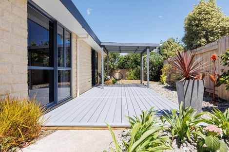 Photo of property in 12 Aspen Way, Kelvin Grove, Palmerston North, 4414