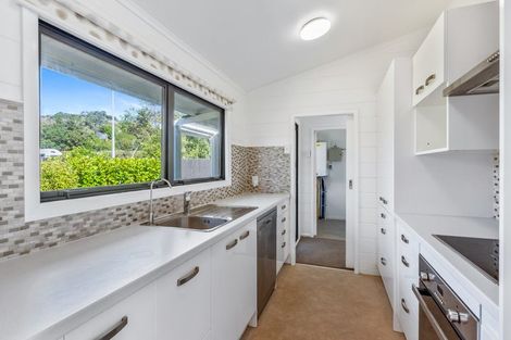 Photo of property in 30 Middleton Road, Johnsonville, Wellington, 6037