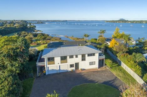 Photo of property in 1 Tinopai Drive, Omokoroa, 3114