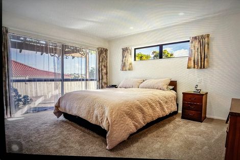 Photo of property in 38 Simmental Crescent, Somerville, Auckland, 2014