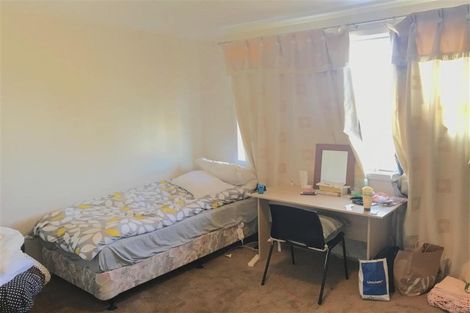 Photo of property in 27 Parker Avenue, New Lynn, Auckland, 0600