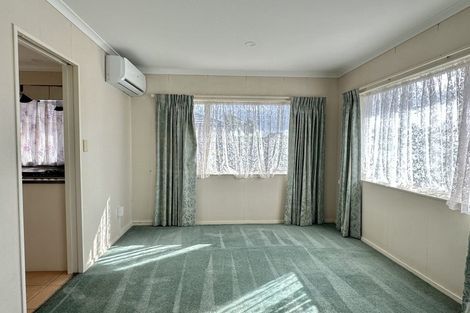 Photo of property in 10 Brosna Place, East Tamaki, Auckland, 2016