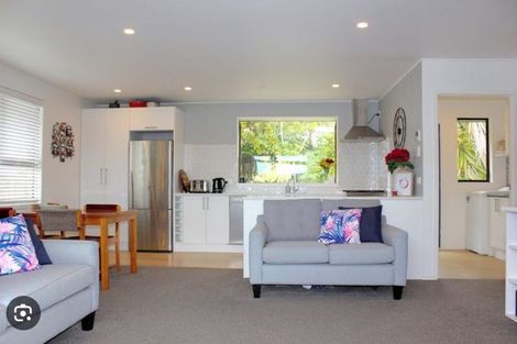 Photo of property in 99c Captain Scott Road, Glen Eden, Auckland, 0602