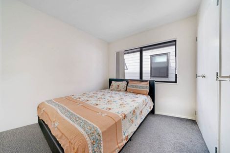 Photo of property in 73 Bellbird Street, Papakura, 2110