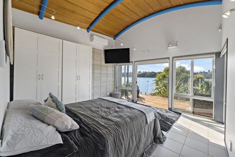 Photo of property in 30 Pohutukawa Road, Whenuapai, Auckland, 0618