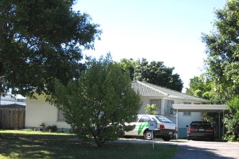 Photo of property in 18 Finlow Drive, Te Atatu South, Auckland, 0610