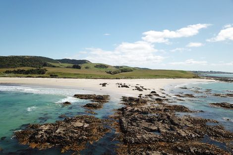 Photo of property in 290 The Nuggets Road, Ahuriri Flat, Kaka Point, 9271