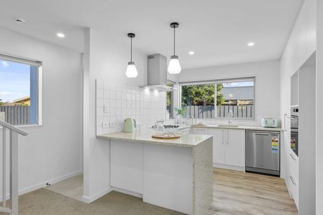 Photo of property in 27 Kakapo Lane, Redwood, Christchurch, 8051