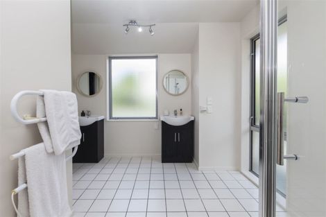 Photo of property in 9 Dunvegan Place, Harewood, Christchurch, 8051