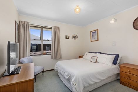 Photo of property in 13a Westpoint Avenue, Harbour View, Lower Hutt, 5010