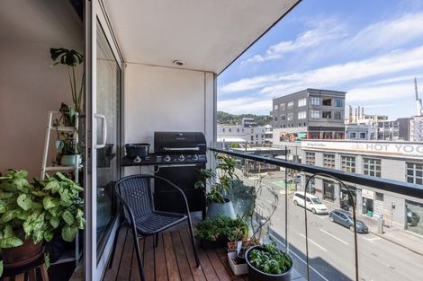 Photo of property in Monument Apartments, 3c/245 Wakefield Street, Te Aro, Wellington, 6011