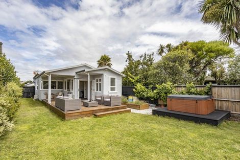 Photo of property in 12a Cradock Street, South New Brighton, Christchurch, 8062
